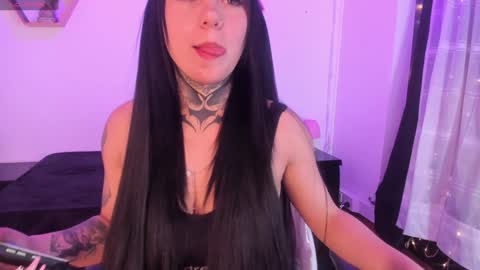 Snapshot of lindaa_miller chatting on 01.24.25 linda miller online show from 01.24.25