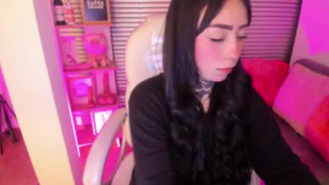 Snapshot of lindaa_miller chatting on 02.18.25 linda miller online show from 02.18.25