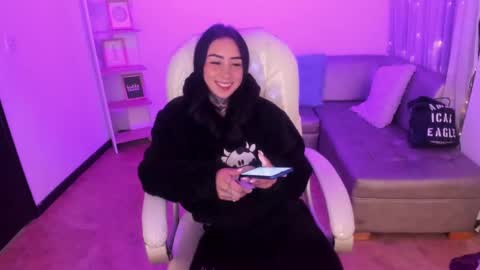 Snapshot of lindaa_miller chatting on 03.09.25 linda miller online show from 03.09.25