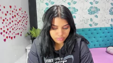    online show from 02.01.25