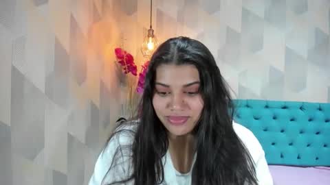 Snapshot of lindabreexlove chatting on 06.05.26 online show from 06.05.26