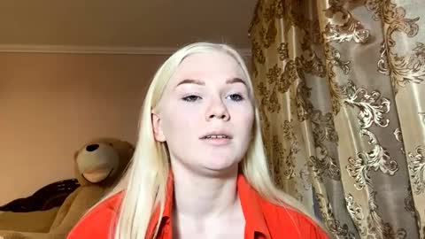 Luna online show from 11.24.25