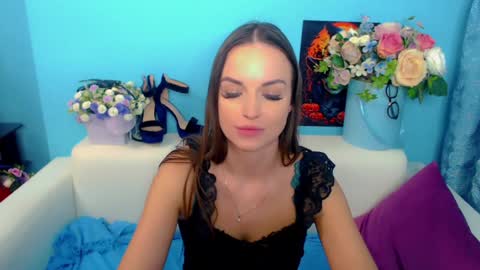 Snapshot of lindaliiii chatting on 12.12.24 Linda online show from 12.12.24