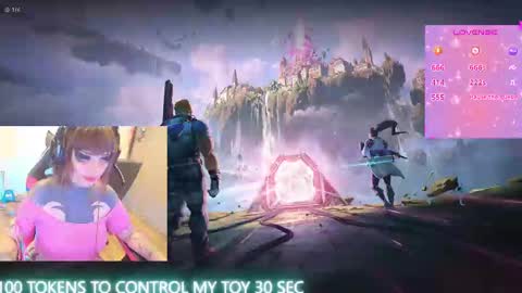 Snapshot of linddamortt chatting on 03.08.25 CatalinaANIDEA online show from 03.08.25