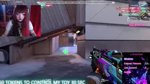 Snapshot of linddamortt chatting on 10.01.25 CatalinaANIDEA online show from 10.01.25