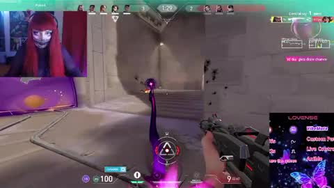 Snapshot of linddamortt chatting on 10.31.25 CatalinaANIDEA online show from 10.31.25