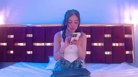 Snapshot of ling_ling24 chatting on 12.15.25 ling ling24 online show from 12.15.25