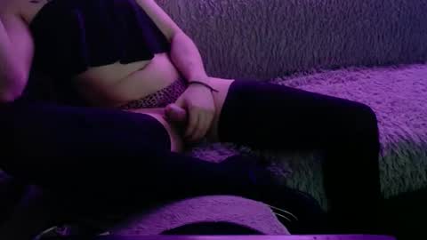 Snapshot of linkcd chatting on 02.12.25 CandyPop online show from 02.12.25