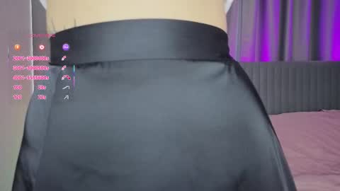 Snapshot of linna4kiss chatting on 10.08.25 Linna online show from 10.08.25