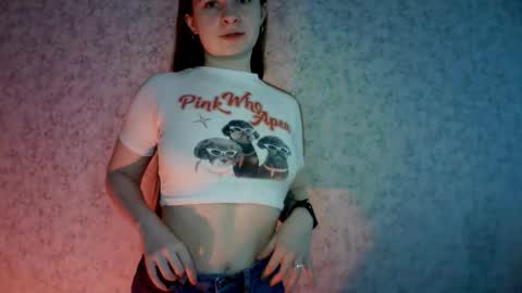 Snapshot of linnsweety chatting on 09.15.25 linnsweety online show from 09.15.25