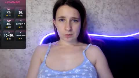 Snapshot of linnsweety chatting on 09.20.25 linnsweety online show from 09.20.25