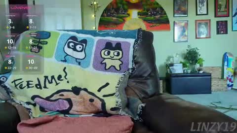 Snapshot of linzy19 chatting on 09.17.25 Linzy19 online show from 09.17.25