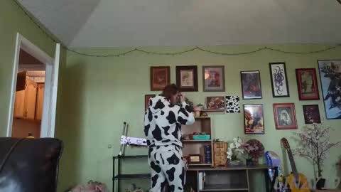 Linzy19 online show from 12.05.25