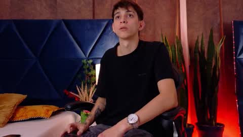 LION FOSTER online show from 12.13.25