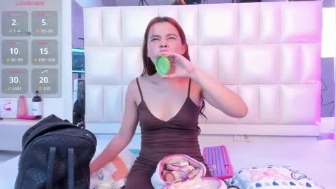 Snapshot of liorah_wolf chatting on 05.17.26 Liorah wolf online show from 05.17.26