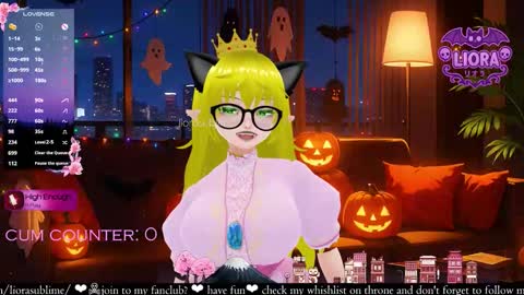 Snapshot of liorasublime chatting on 10.29.25 im Liora uwu online show from 10.29.25