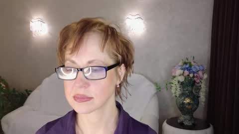 Snapshot of lioraweiss chatting on 03.04.26 Liora Weiss online show from 03.04.26