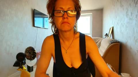 Liora Weiss online show from 05.20.26