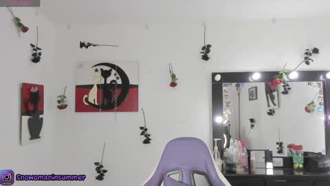 Snapshot of lips_sarasofia chatting on 05.24.26 lips_sarasofia online show from 05.24.26