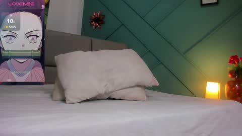 Snapshot of lirioswiitt_ chatting on 12.16.24 lirius online show from 12.16.24