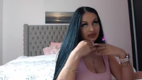 Lisa online show from 12.17.25