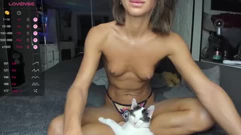 Lisa online show from 10.16.25