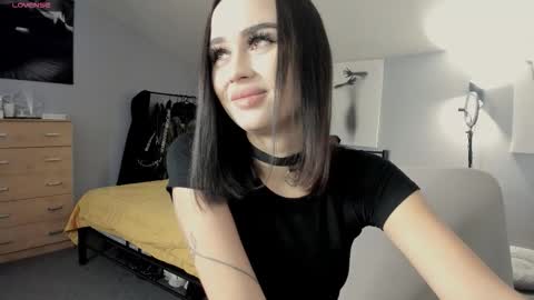 lisa__johnson online show from 11.03.25