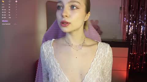 Lisa online show from 03.04.25