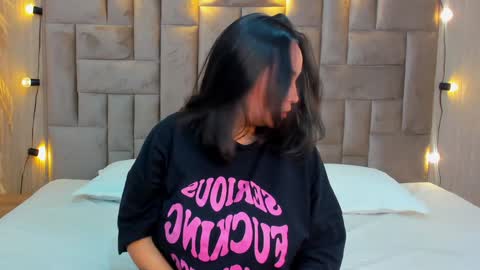 Lisa Baker online show from 01.10.25