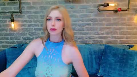 Snapshot of lisa_caprice chatting on 06.30.26 Lisa Caprice online show from 06.30.26