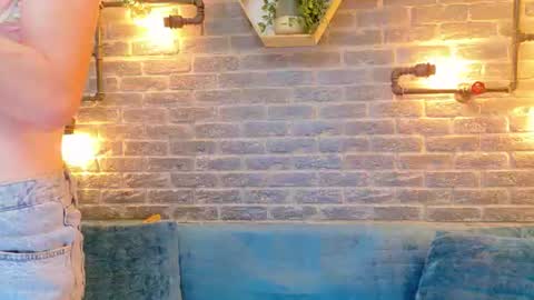 Snapshot of lisa_caprice chatting on 07.19.26 Lisa Caprice online show from 07.19.26