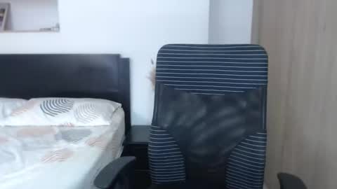 Snapshot of lisa_g07 chatting on 01.25.25 Lisa Santos online show from 01.25.25