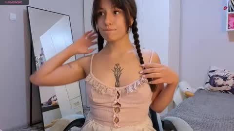 Lisa online show from 09.18.25