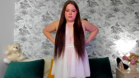 Lisa online show from 03.12.25