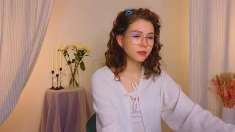 Snapshot of lisa_roses chatting on 12.07.24 Lisa online show from 12.07.24