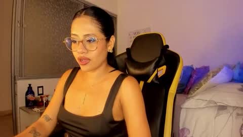 Lisa Thompson online show from 11.04.25