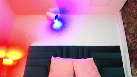 lisa white  online show from 04.19.26