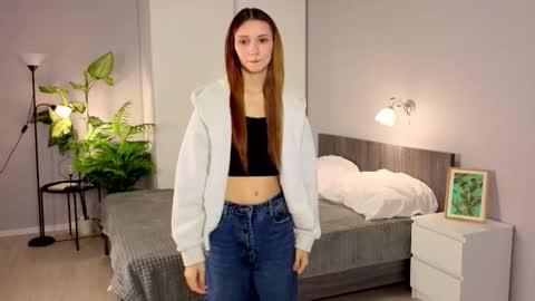 Snapshot of lisaajimenez chatting on 12.19.25 Anna online show from 12.19.25