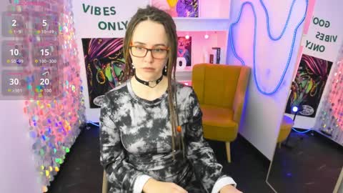 Lisa online show from 04.08.26