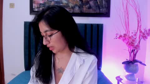 Snapshot of lisahadwiin chatting on 01.18.25 LisaHadwiin online show from 01.18.25