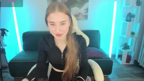 Lisa online show from 02.14.26