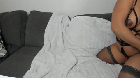 lisaloves6ix9 online show from 01.09.25