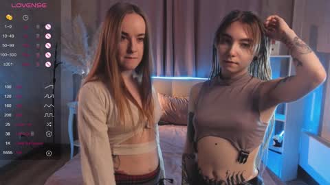 Snapshot of lisanelsona chatting on 01.14.25 Hello our names are Kate and Alice this is our first day here. online show from 01.14.25