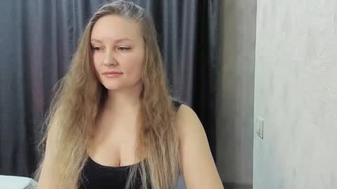 Lisa online show from 11.03.25