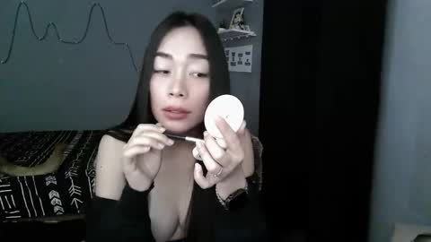 Xinli Su online show from 02.24.26