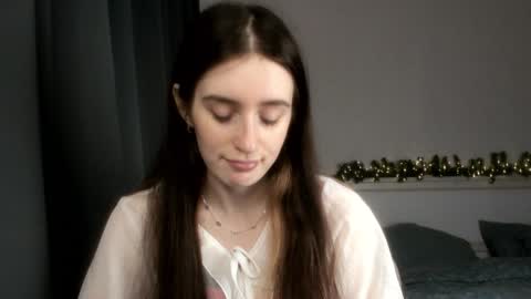 Lisa online show from 12.25.24