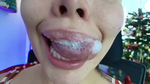 Lisbet online show from 12.29.24