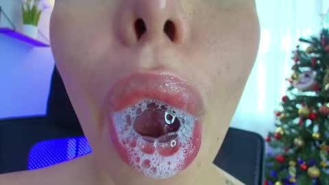 Lisbet online show from 01.12.25