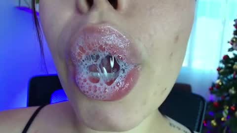 Lisbet online show from 01.18.25