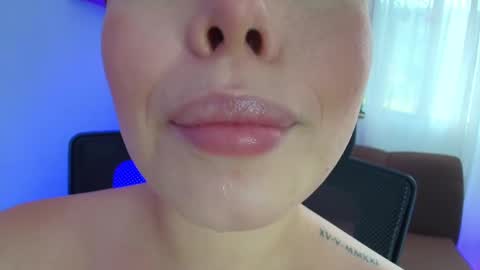 Lisbet online show from 02.14.25